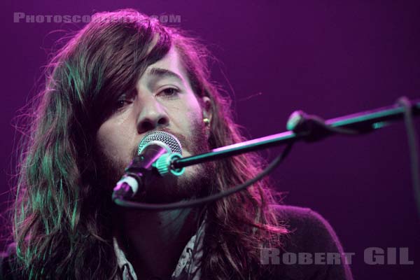 OTHER LIVES - 2011-11-02 - PARIS - Casino de Paris - 